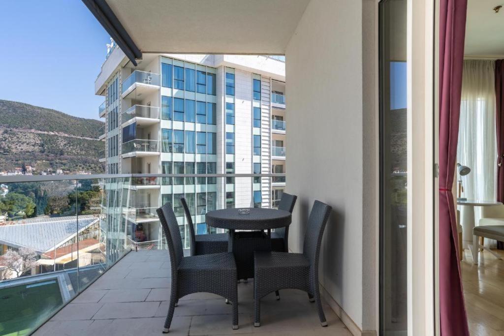 בודווה Fontana Mediteran Properties מראה חיצוני תמונה
